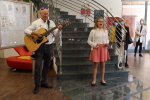 2 Minka Lavrič in Aleš Lavrič - glasbena točka